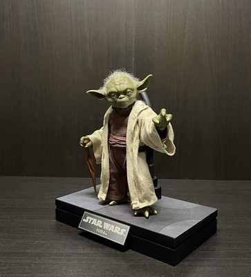 Hot Toys Star Wars Yoda MMS495 1/6 Scale Figure Episode II Attack