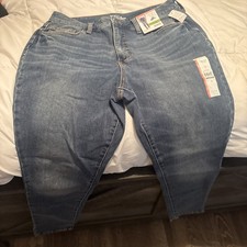 Time and Tru Womens High Rise Curvy Skinny 27.5  Inseam Med Wash Size 14 New