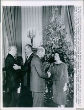 1963 President Lady Bird Johnson White Houst Christmas Tree Mccormack Photo 7x9