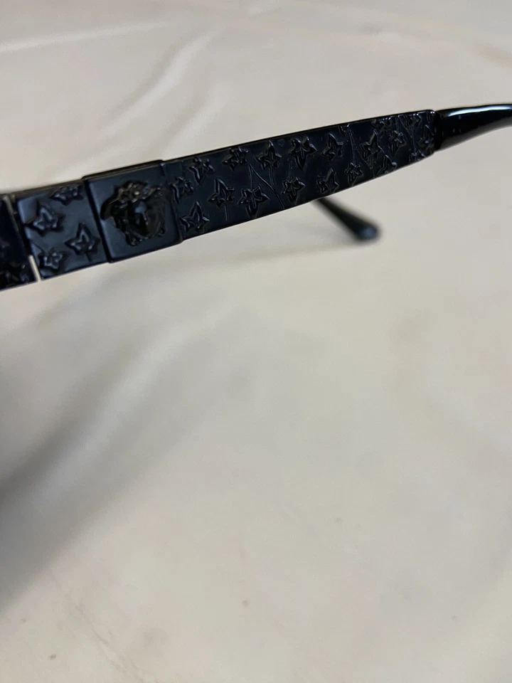 Unisex VERSACE Black Vintage 90s Medusa Logo Sunglasses MOD X03 - Image 4 of 4