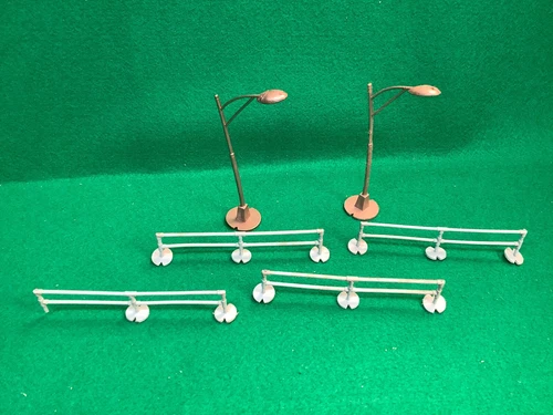 Vintage Marx International Airport Playset Accessories Fence - Street Lights