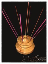 porte encens en bois tourné artisanal 