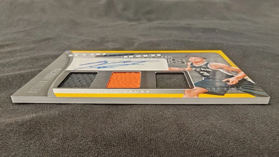 2019-20 Absolute Tools of the Trade Keldon Johnson RC Relic Jersey Auto 071/199! - Image 3 of 4