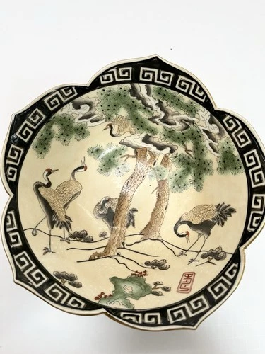 Antique Chinese porcelain bowl