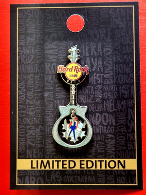 HRC Hard Rock Cafe Oslo Dangling Winter Guitar No3 Ski Jump LE250