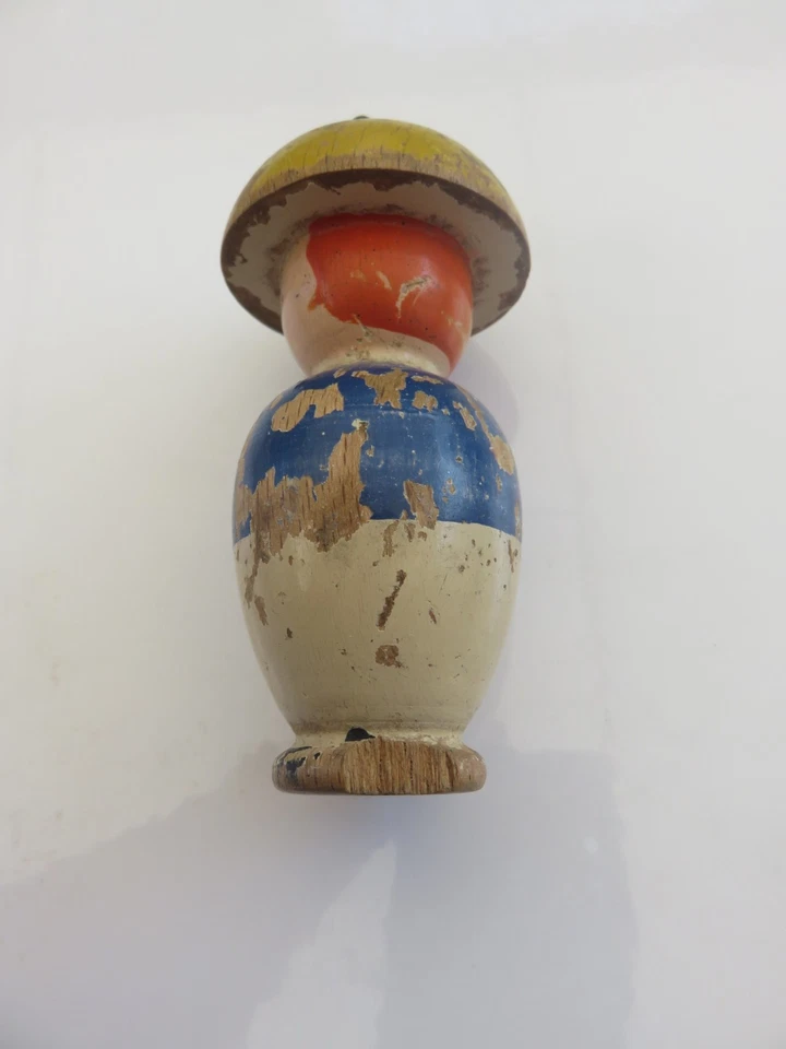 TRICOTIN-ANCIEN-CHAPEAU JAUNE-JOUET ANCIEN-P - Photo 4/4