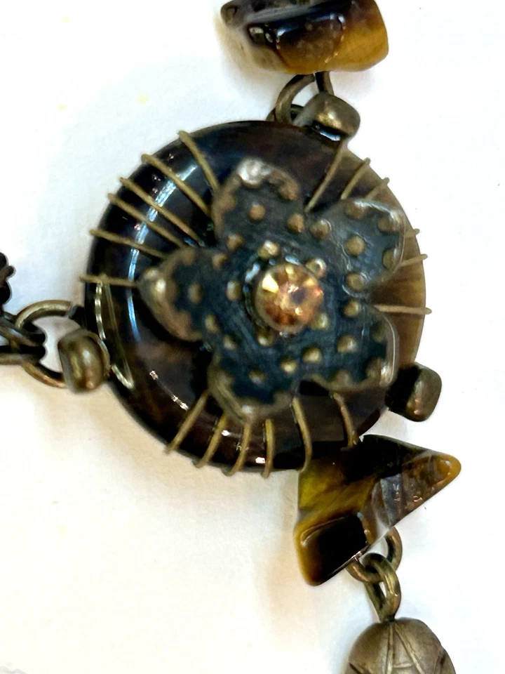 Collar de cadena de latón bruñido y cuentas de diamantes de imitación ojo de tigre vintage Foto 4 de 4