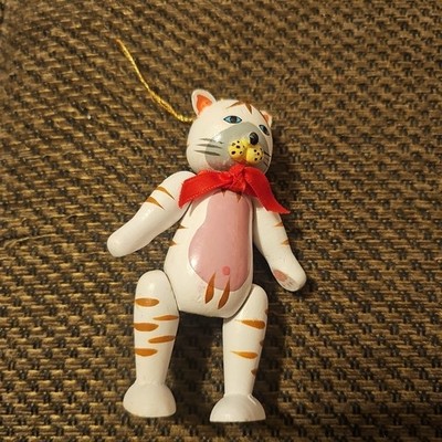 Vtg Hand Carved and Painted  Cat Ornament Estate Find 4.25x3''