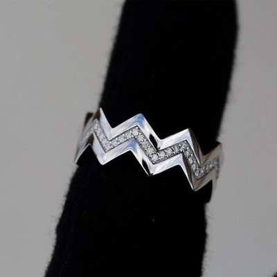 2Ct Round Cut Simulated Diamond Stunning Zig Zag Band Ring 14k White Gold Plated
