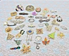 WONDERFUL Vintage & Antique Lot Of Costume Jewelry BROOCHES AND PINS 44 PCS