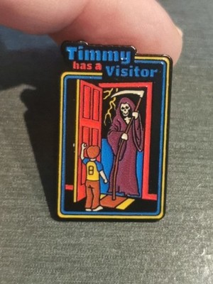 STEVEN RHODES TIMMY HAS A VISITOR HALLOWEEN Pin Badge Patch Neu Hochwertig