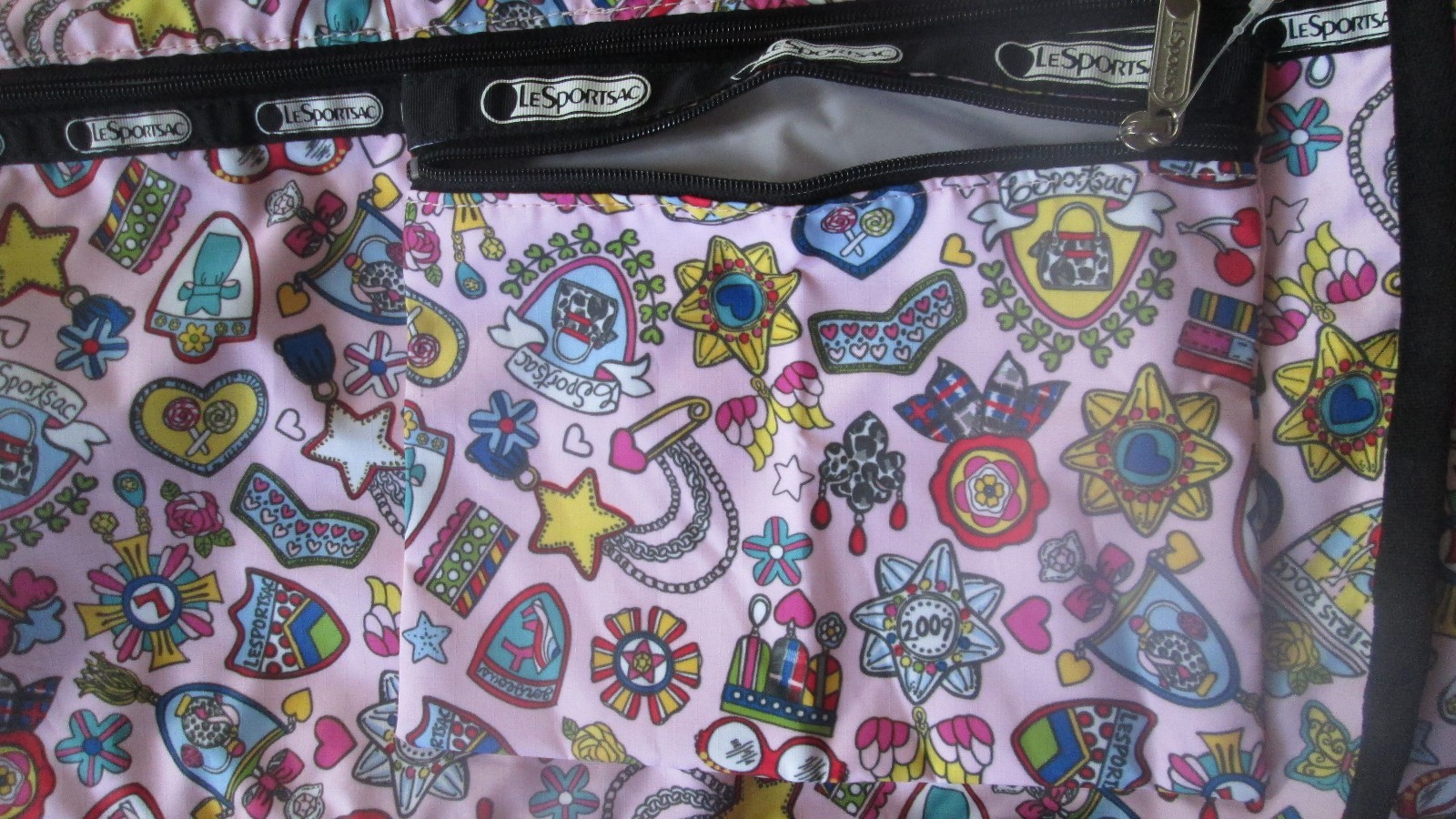 Tokidoki Lesportsac Messenger Bag.Cross Over Bag NWOT Charms Print Small Bag Too eBay
