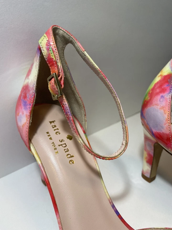 Zapatos de salón florales Kate Spade talla 7 Foto 3 de 4