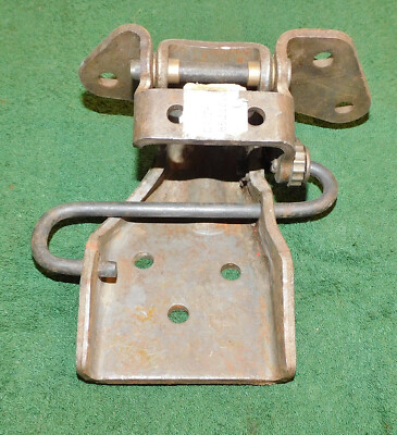 1967 1968 Mustang Fastback Convertible GT Shelby Cougar NOS RH LOWER DOOR HINGE