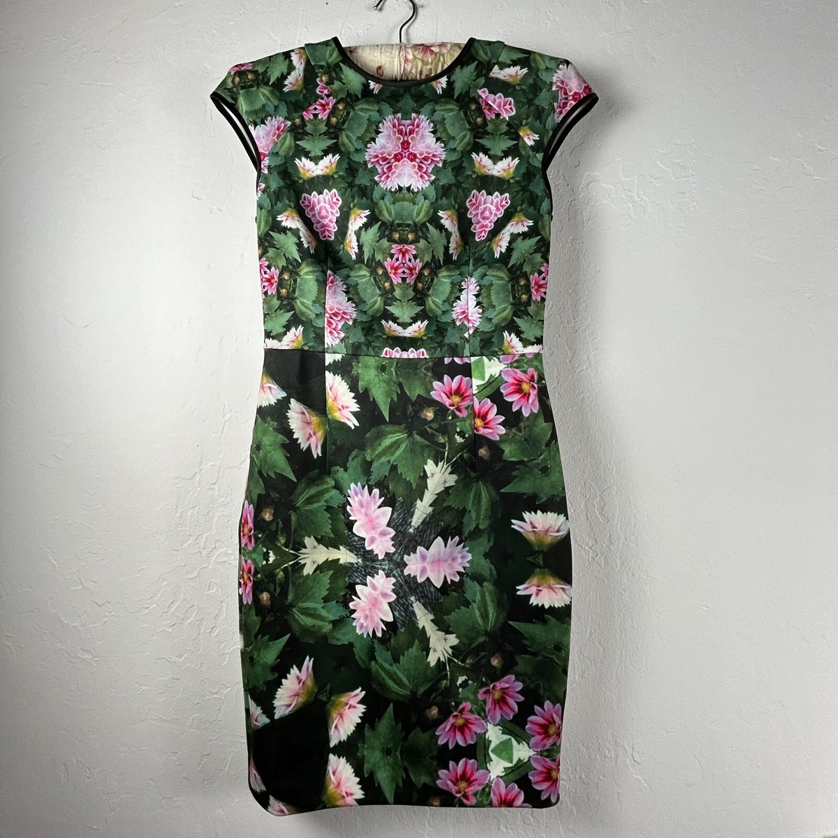 Ted Baker Natural Kingdom Geo Friyo Scuba Shift Dress Green Pink