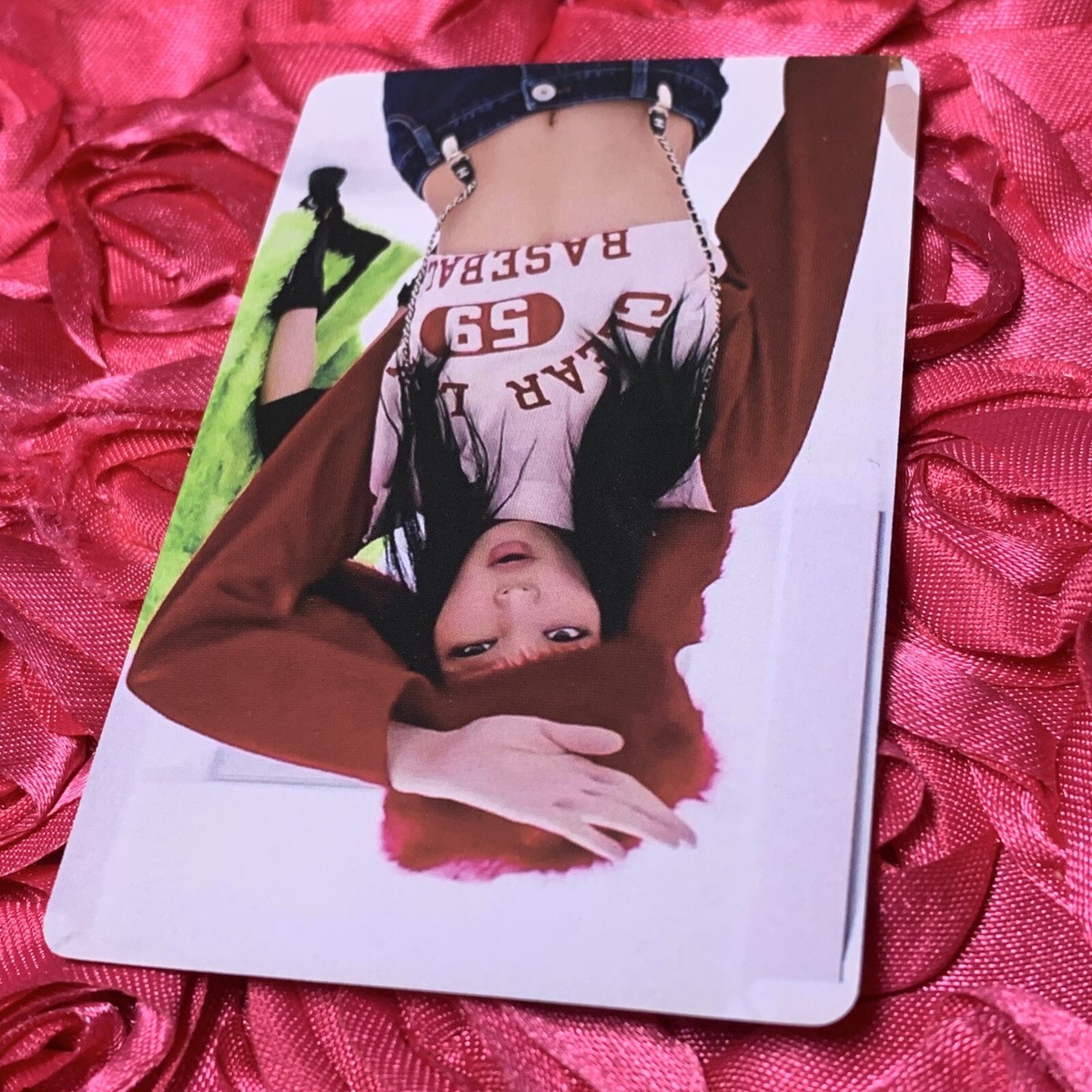 Jennie Blackpink Born Pink Shutdown Edition Photocard, Fan Art Red