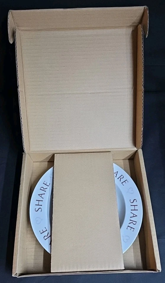 The Pampered Chef 2015 Round Up From The Heart Share Bowl 8.5" NEW - Image 3 of 4