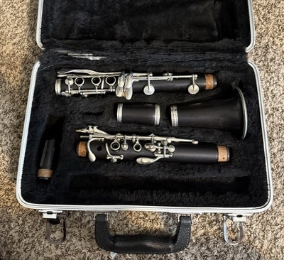 Buffet Crampon Student Clarinet with Case and Stock Mouthpiece