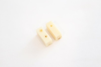 RC10-752 ASSOCIATED #6035 TEAM CAR VINTAGE RC10 BUGGY SERVO MOUNT BLOCKS