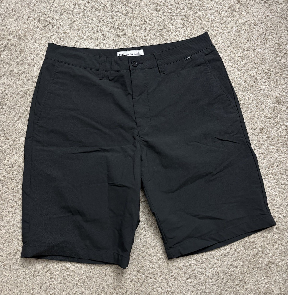 Travis Mathew Shorts Mens Size 34 Black Performance Shorts Golf Casual Stretch