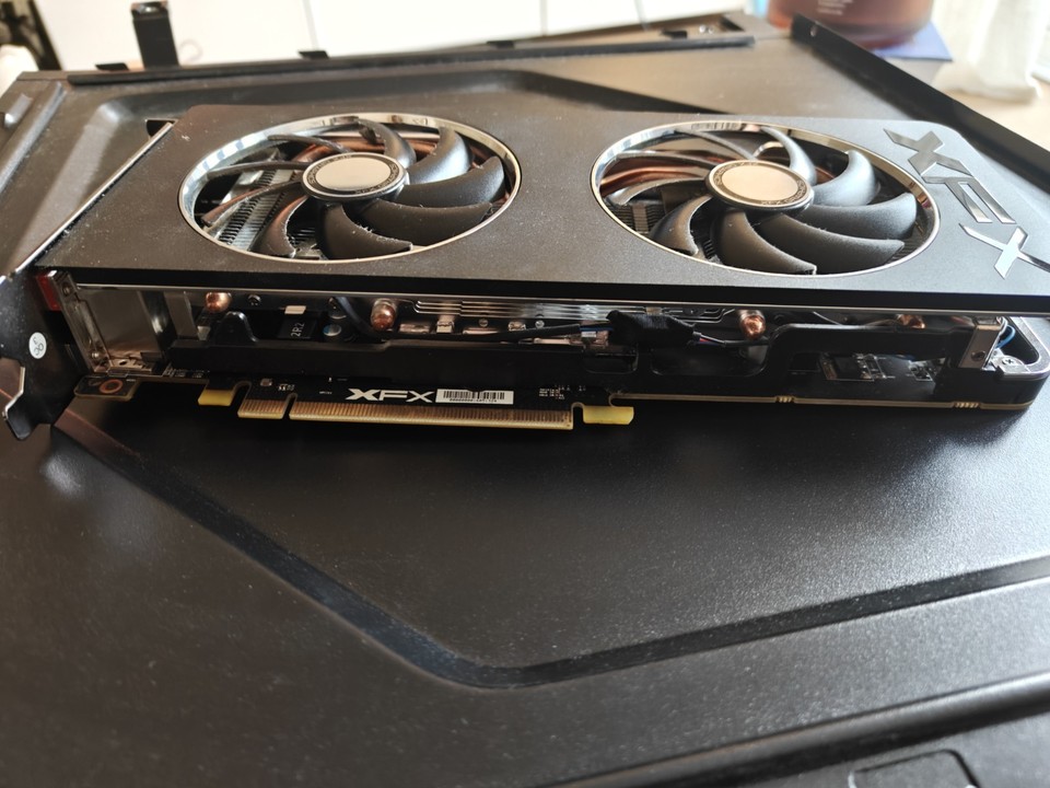 XFX AMD Radeon R9 270X 2GB GDDR5 Graphics Card – 1050MHz Boost | eBay UK