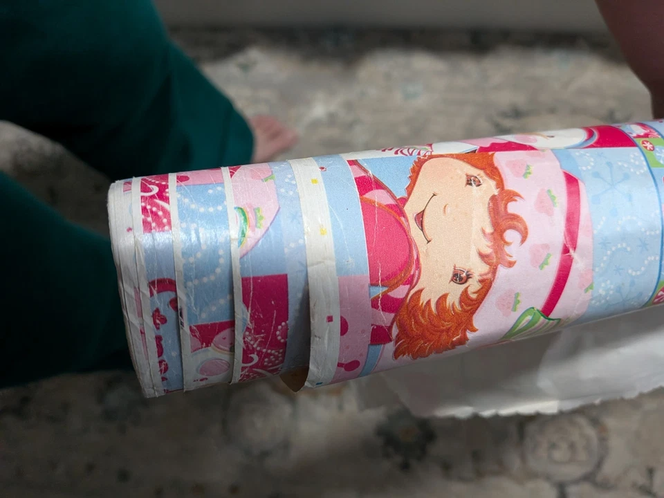 Strawberry Shortcake Wrapping Paper Roll Christmas - Blue With Snowman Vintage  - Image 4 of 4
