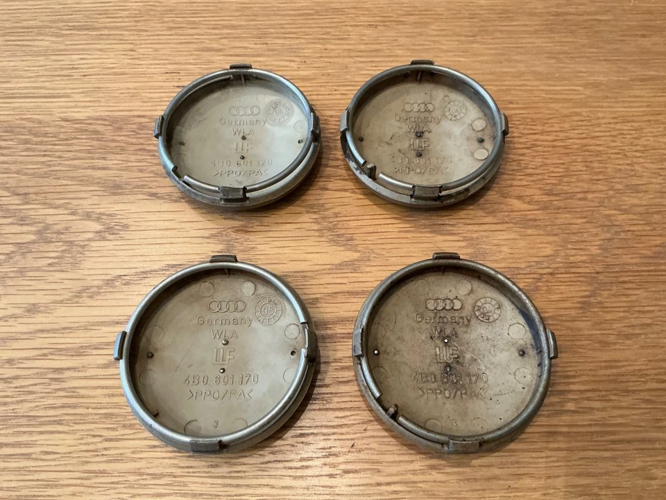 Tapacubos centrales de aleación Audi TT Mk1 x 4 originales 4B06011707ZJ QUATTRO SPORT 240 Foto 2 de 2