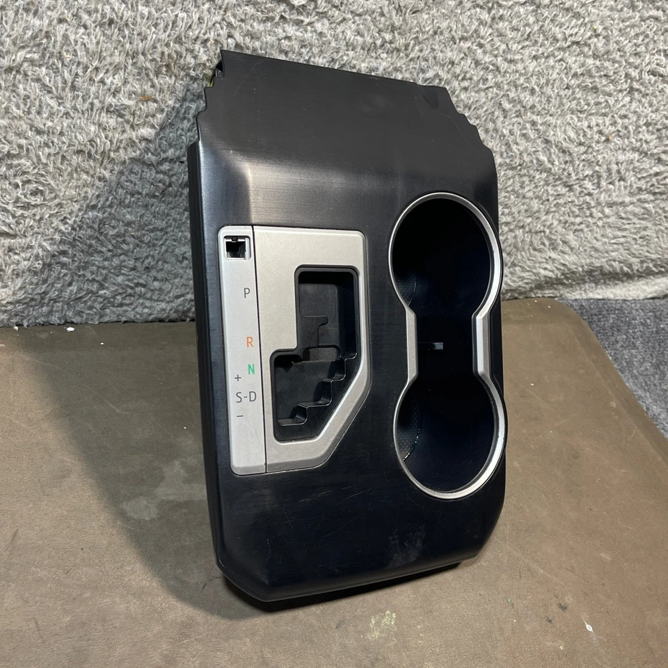 Toyota Camry 2012-2014 bisel de palanca de cambios consola central portavasos negro Foto 2 de 4