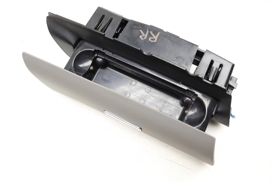 Porsche Cayenne 2011-2018 - puerta trasera derecha contenedor de almacenamiento 95855531800 Foto 2 de 4