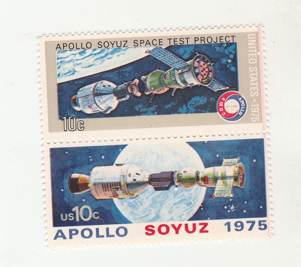 Scott # 1569 - 1570 US Apollo - Soyuz M/NH O/G 2 STAMPS