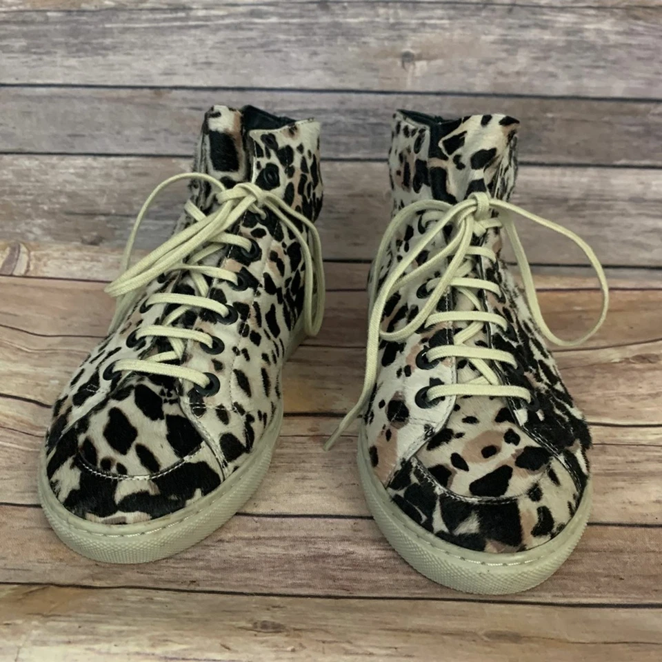 Zapatillas altas de piel de becerro con estampado animal Burberry raras (talla: 7,5) 37,5 EUR Foto 3 de 4