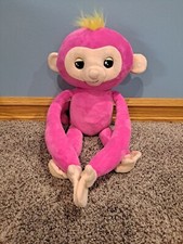 Fingerlings Interactive Plush Monkey 14" Stuffed Animal Hugs Pink Bella Nice 