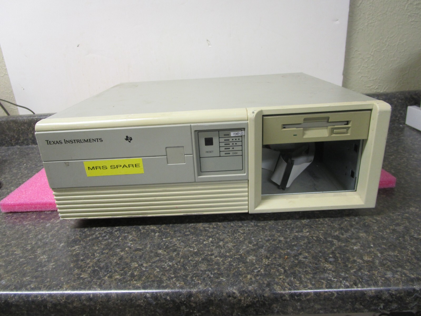 Vintage Texas Instruments Computer 486-33E/0240 2567940-0240 - No Power "AS-IS"