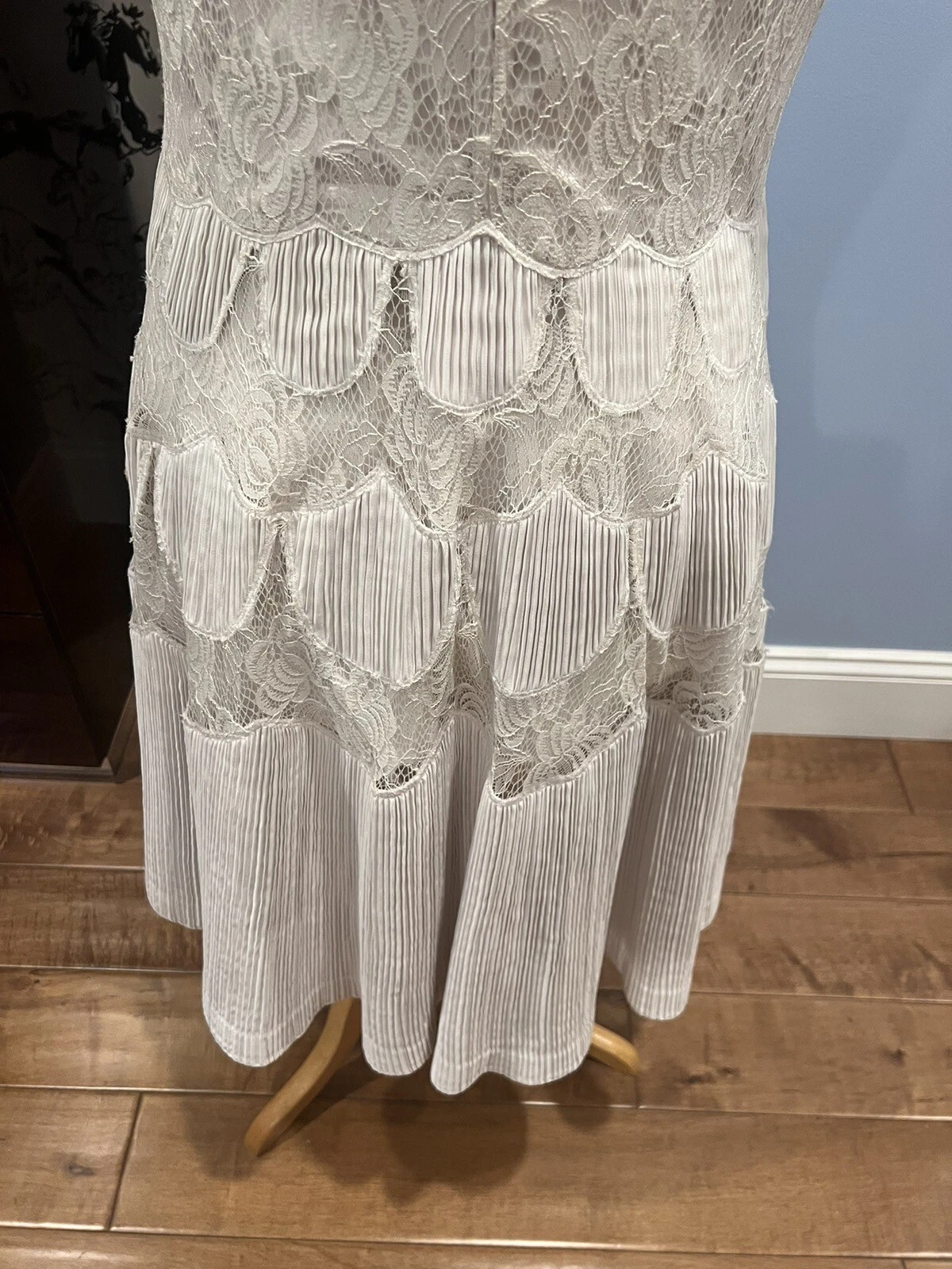 OFF WHITE Abito da ballo senza maniche Ted Baker Off bianco in pizzo e micro pieghe taglia 4 Regno Unito