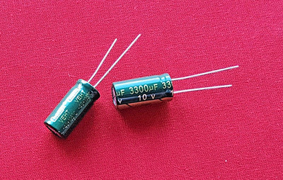 2 Stück 3300uF 10V ELKO 105°C ELKO Elektrolytkondensator Low ESR