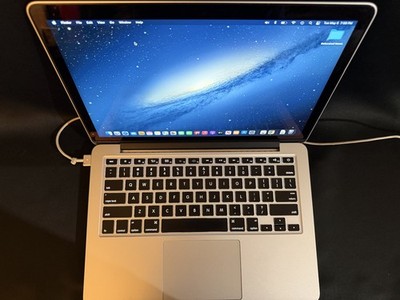 Apple MacBook Pro 13'' Late 2013 Retina i5 2.4GHz 8GB 256GB SSD 87 Cycles w/Charg