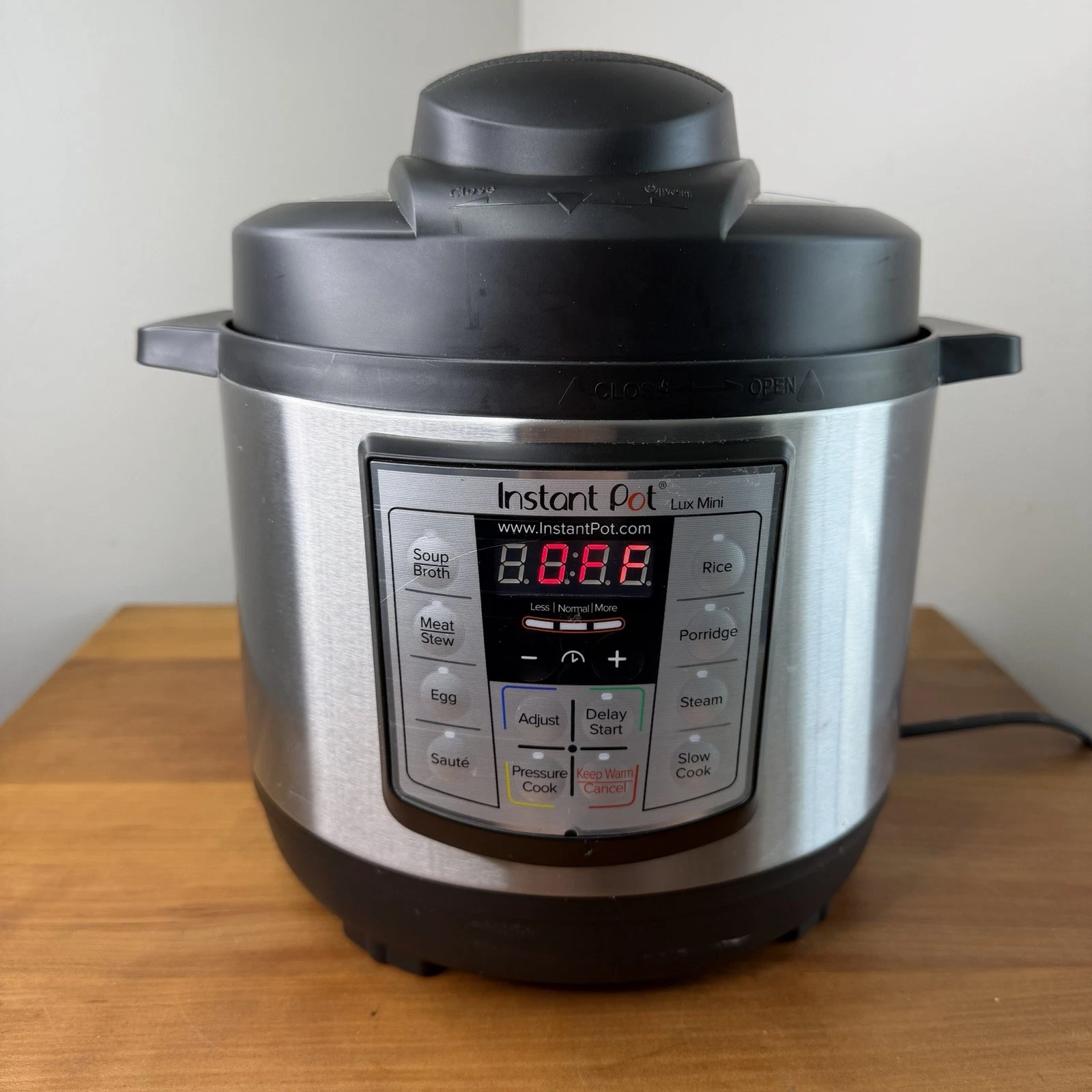 Instant Pot Lux Mini 3-Quart 6-in-1 Pressure Cooker - Tested & Working Great