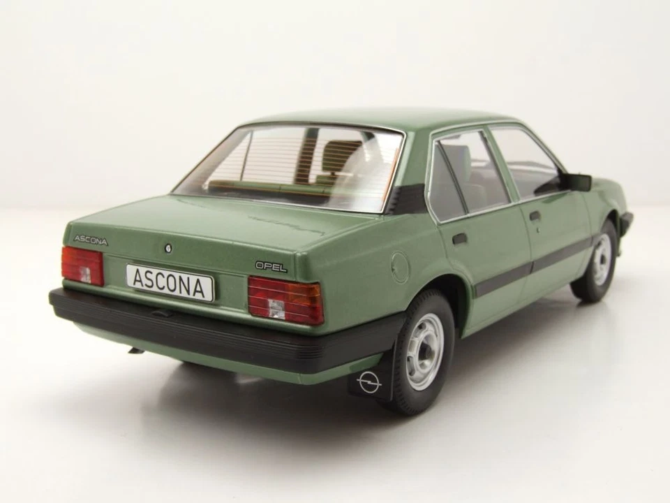 Opel Ascona C 1981 grün Modellauto 1:18 MCG - Bild 2 von 4