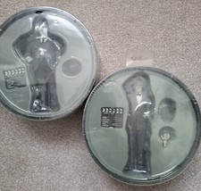 MOVIE ICONS LAUREL & HARDY ~ SD TOYS ~ 129.99P NO RESERVE ~ UNWANTED