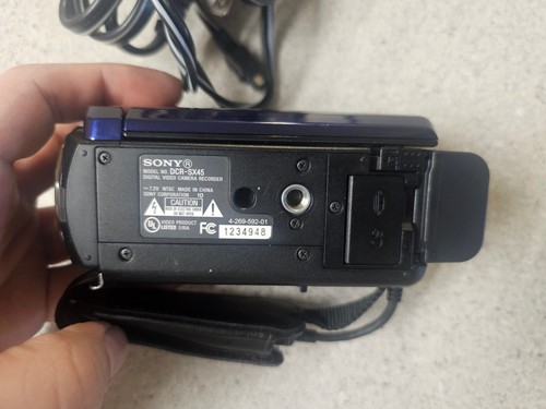 Sony Handycam DCR-SX45 Digital Camcorder BLUE W/built-in USB charger + CHARGER - Picture 2 of 9