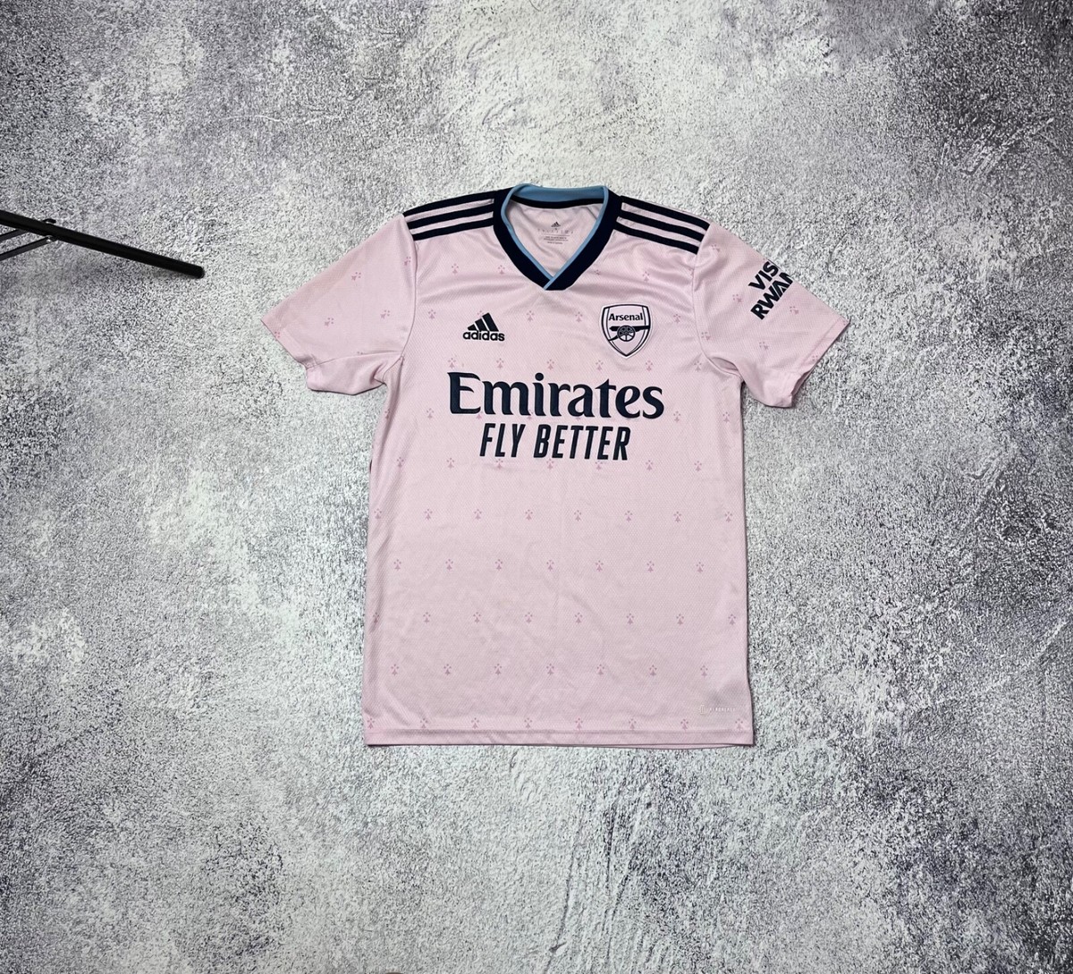 arsenal pink kit