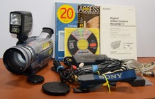 Sony DCR-TRV530 Video Digital8 Hi8 8mm Camcor...