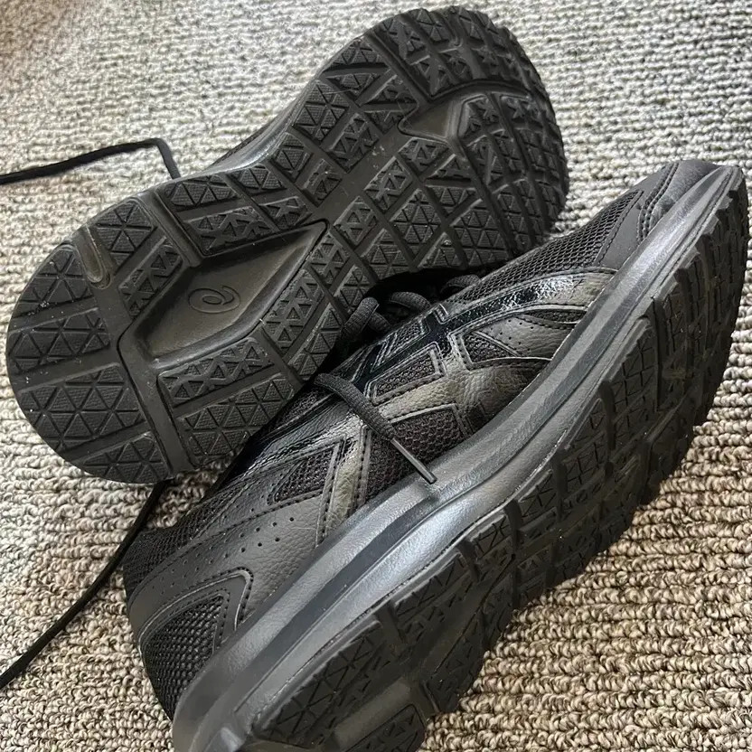 Asics JOG 100S Sneakers, Black, Pre-Owned, US Size 100 thumbnail 5