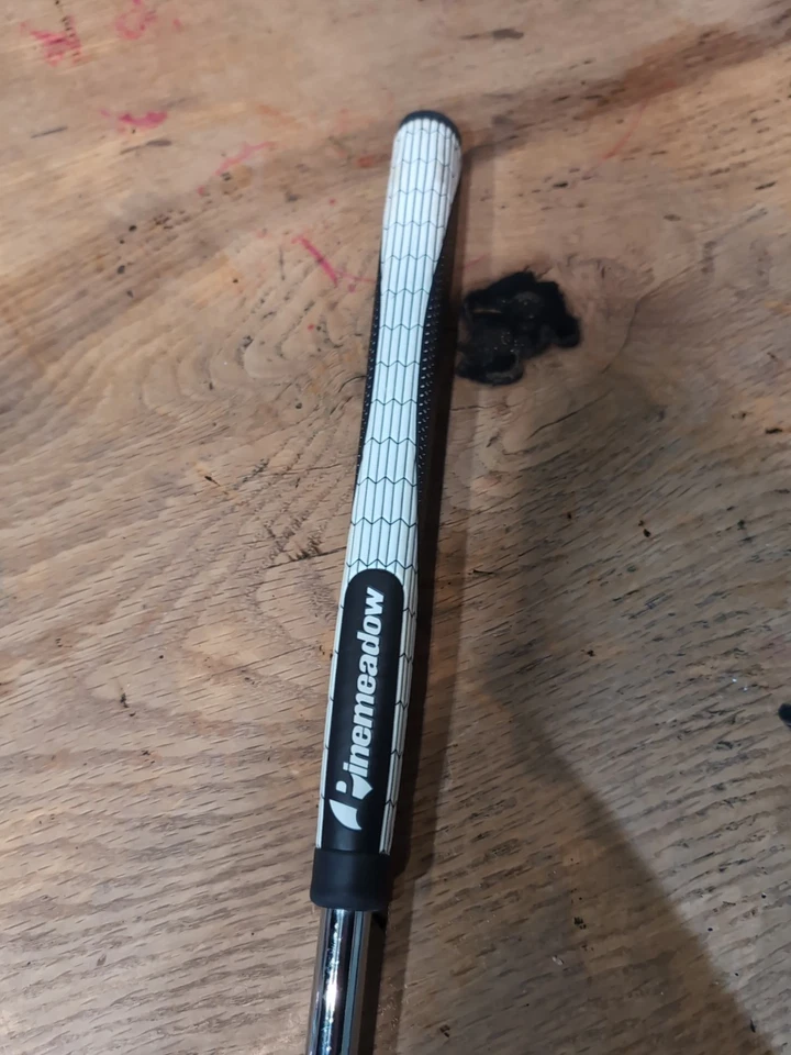 Pinemeadow Golf Pre Factor 3 Putter RH Men’s 34.5” steel shaft w/ Head cover - Image 4 of 4