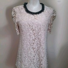 Forever 21 Beautiful Pink Lace Lined Beaded Lace Collar Size Medium Dress