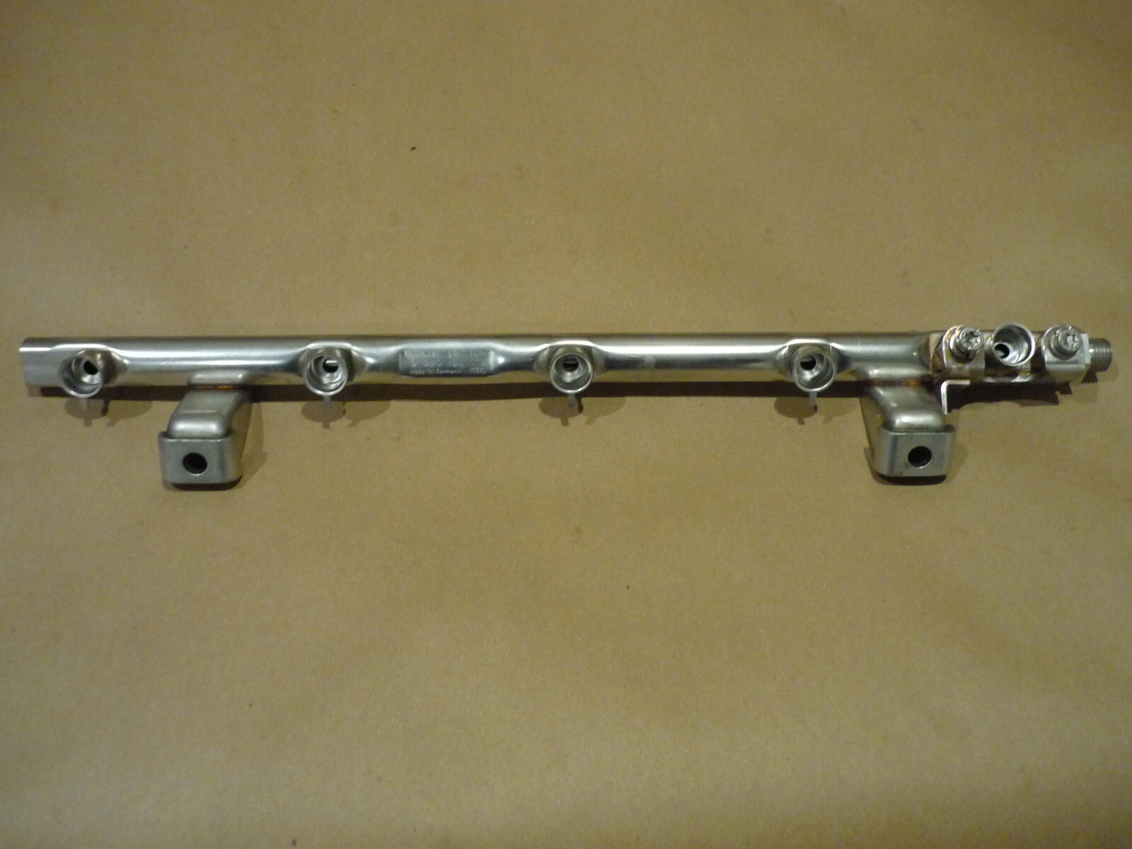 Ferrari 355 - RH Fuel Rail / Tube Without Regulator (NEW) - P/N 172559