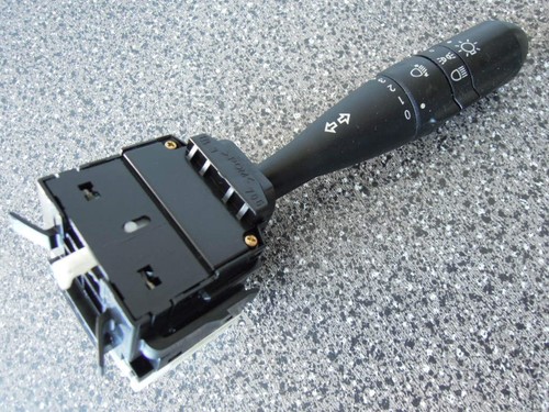 Warnblinkerschalter Warnblinker Schalter Mitsubishi Colt Z30 05-08