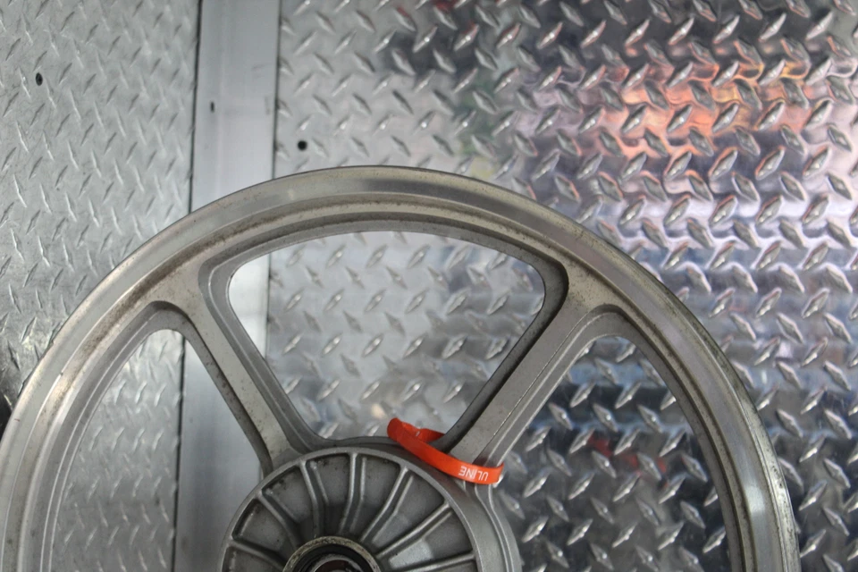 Honda Shadow Spirit 1100 VT1100C1 1998 llanta delantera Foto 4 de 4