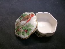 ROYAL WORCESTER PALISSY CHRISTMAS ROBIN TRINKET BOX POT. A2