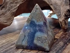 Beautiful  Amethyst Pyramid  (10)
